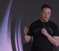 Pourquoi Elon Musk est accusé de négliger Tesla ?