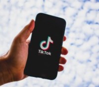 Sur les traces d’OpenAI : la maison mère de TikTok se lance dans la création de vidéos par IA