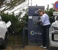 « 13 euros pour faire 100 km » : c’en est trop, TF1 raconte vraiment n’importe quoi sur la voiture électrique