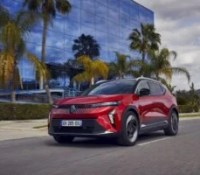 Petite forme pour la voiture électrique en France, mais Renault frappe fort grâce au Scénic E-Tech