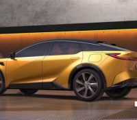 Voici la future voiture électrique de Toyota et elle intègre une technologie qu’Elon Musk déteste