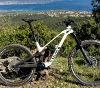 On a roulé avec le VTT électrique Canyon Spectral:Onfly : sa légèreté le rend très joueur