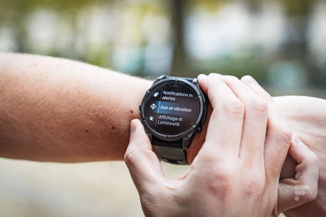 La Garmin Fenix 8 // Source : Chloé Pertuis - Frandroid