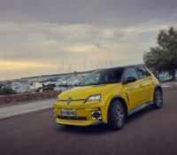 Renault annonce l’arrivée de nouvelles batteries pour réduire le prix de ses voitures électriques