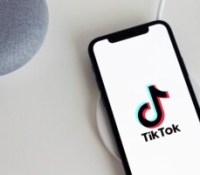 Menacé de censure aux États-Unis, TikTok se défend devant la Cour suprême