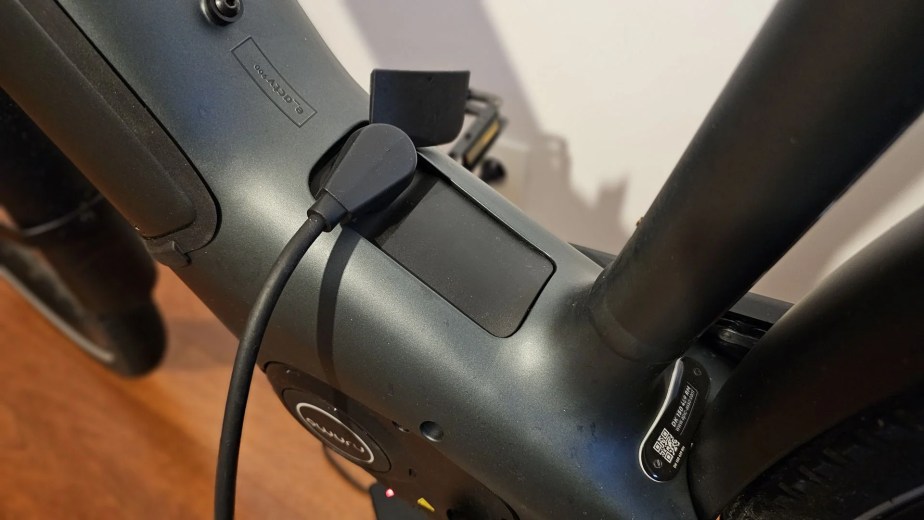 Decathlon Rockrider E-ACTV 900 recharge vélo