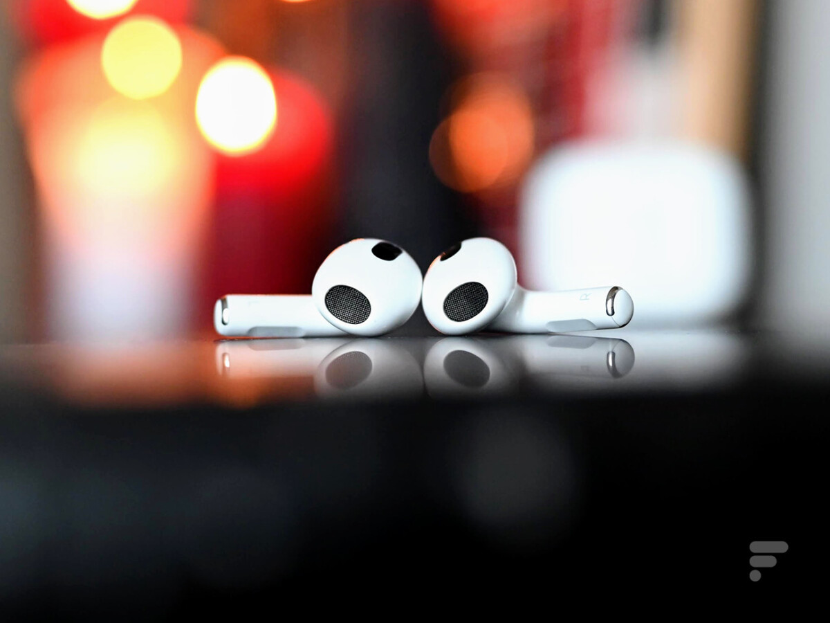 Les grilles de transducteurs des AirPods 3 d'Apple