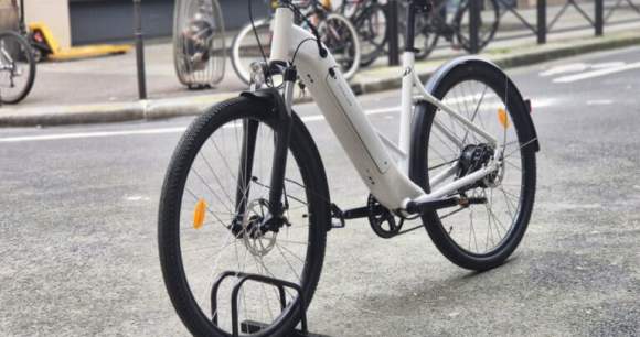 J’ai roulé avec le nouveau vélo électrique Decathlon à moins de 1000 euros : de bonnes premières impressions pour un prix imbattable