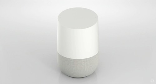 Google Home, le boîtier d'assistant vocal de Google.