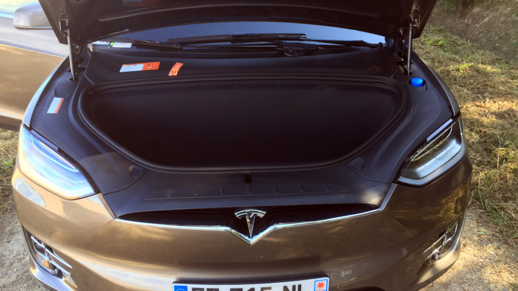 tesla-model-x-8