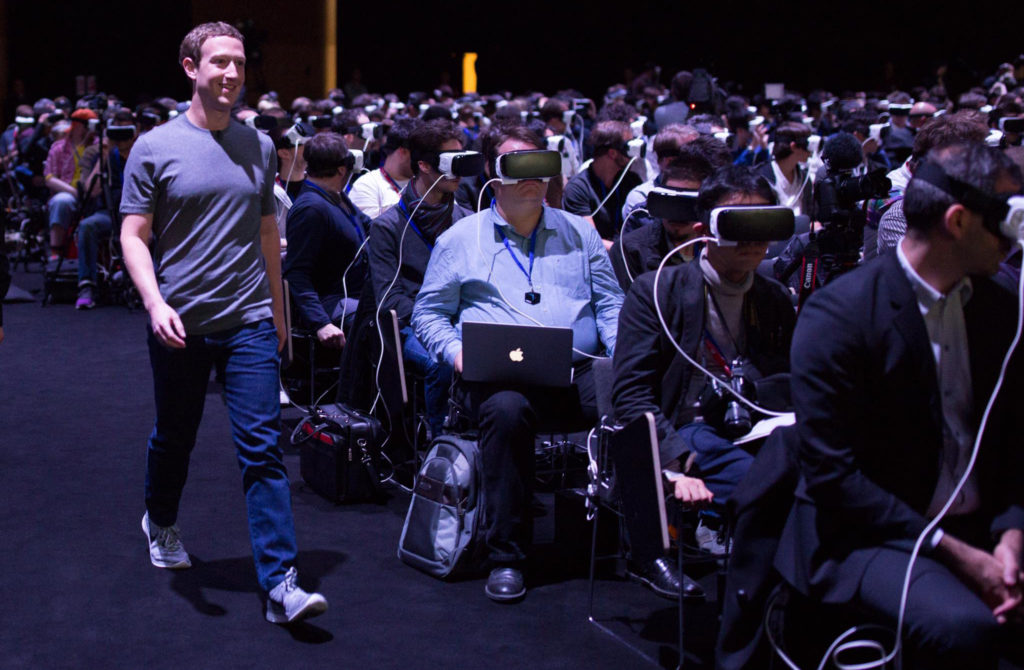 Zuckerberg lors de son intervention au MWC 2016.