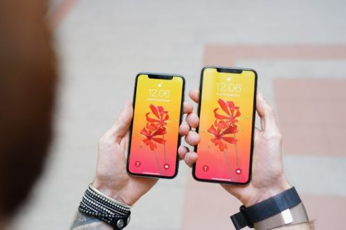 iPhone X versus iPhone XS Max // Source : Ulrich Rozier pour Numerama 