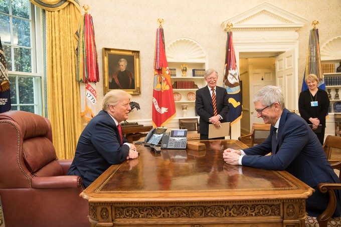 Tim Cook Donald Trump en 2018