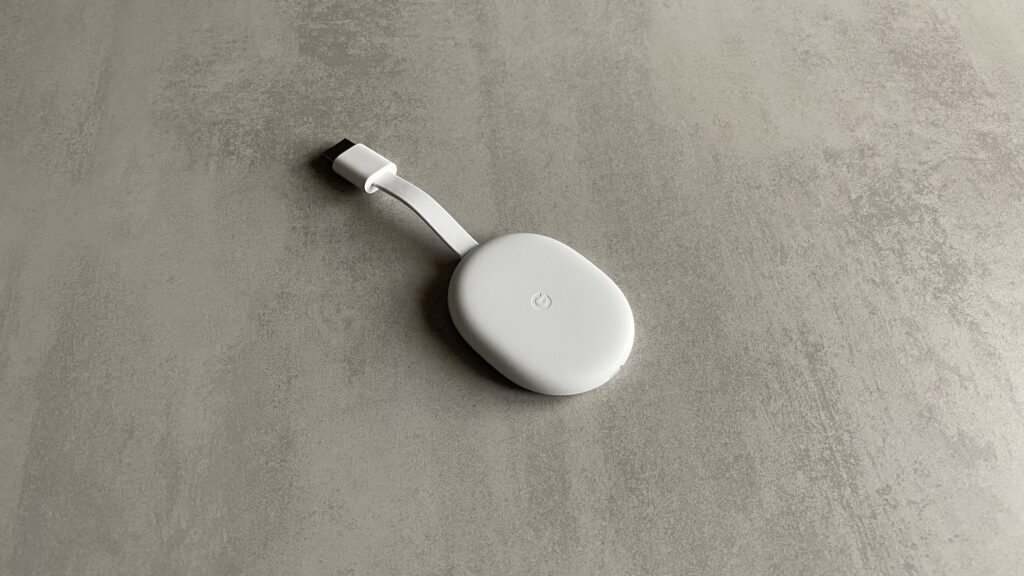 Le Google Chromecast avec Google TV (avant) // Source : Maxime Claudel pour Numerama