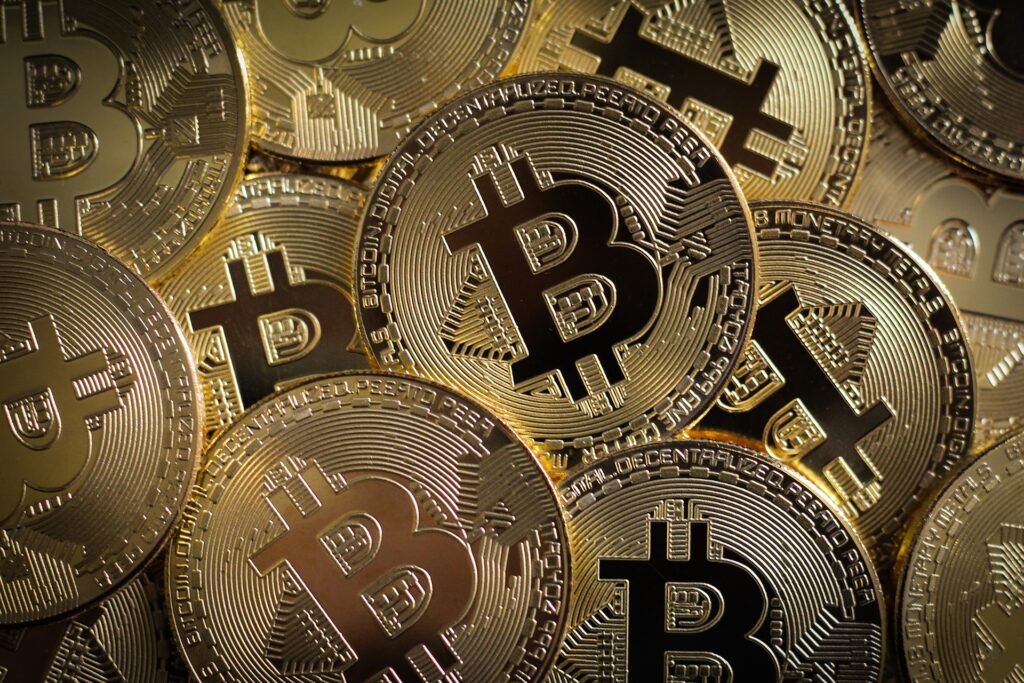 Bitcoin  // Source : Eivind Pederson / Pixabay