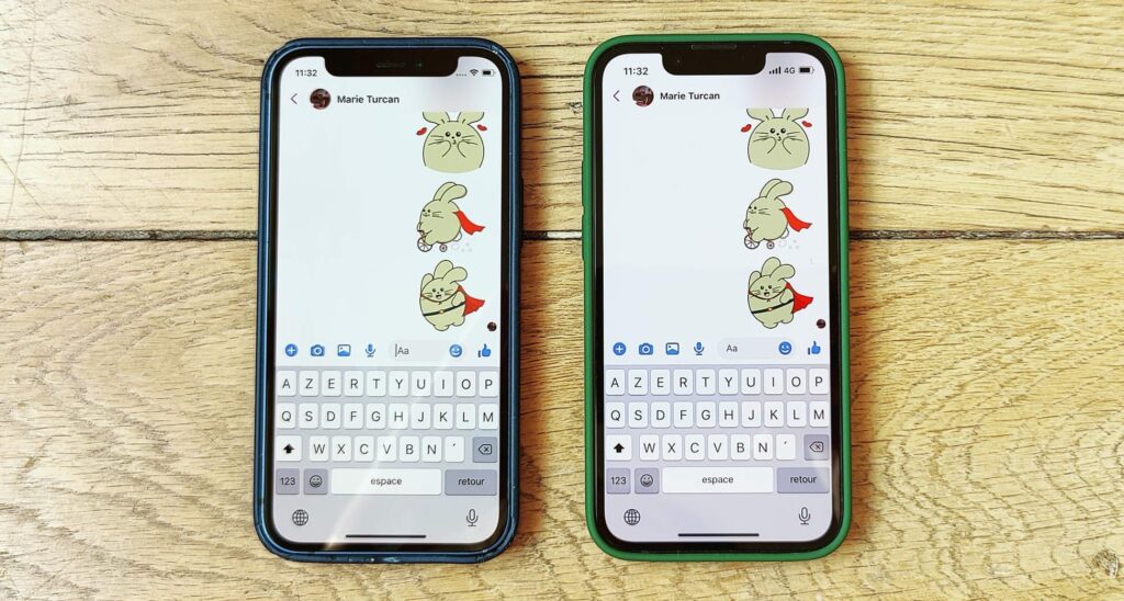 L'encoche sur Messenger sur l'iPhone 12 mini versus l'iPhone 13 mini // Source : Numerama/MT