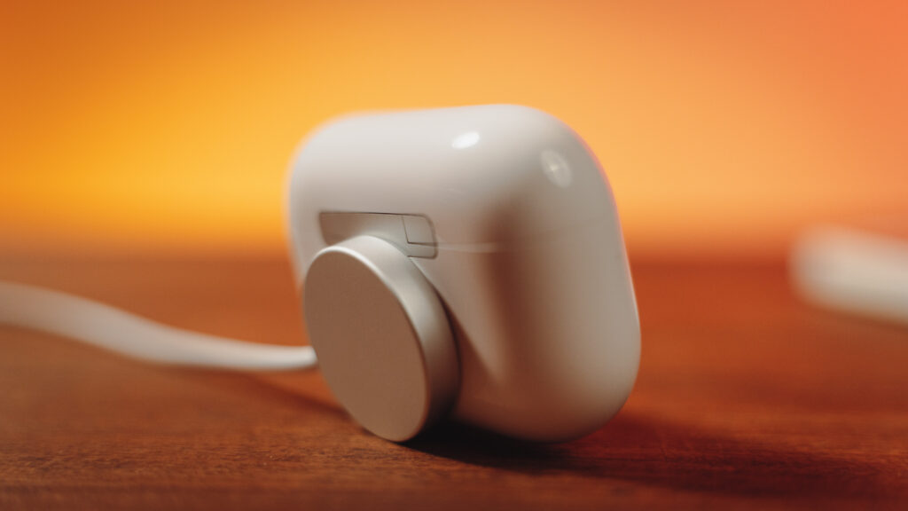 Apple AirPods Pro 2 // Source : Louise Audry pour Numerama