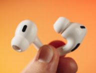 Apple AirPods Pro 2 // Source : Louise Audry pour Numerama