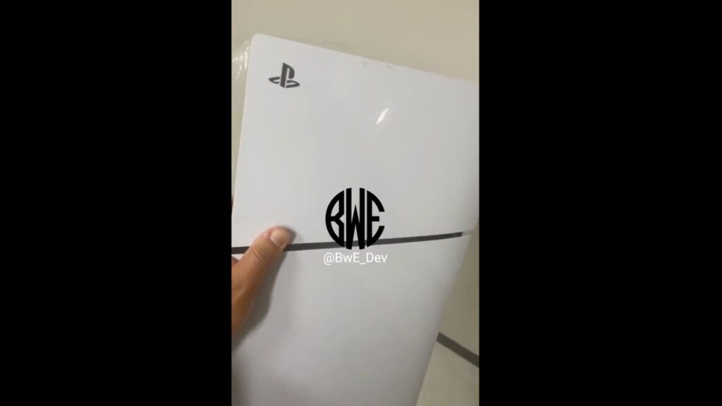 Fuite de la PlayStation 5 Slim // Source : Twitter 