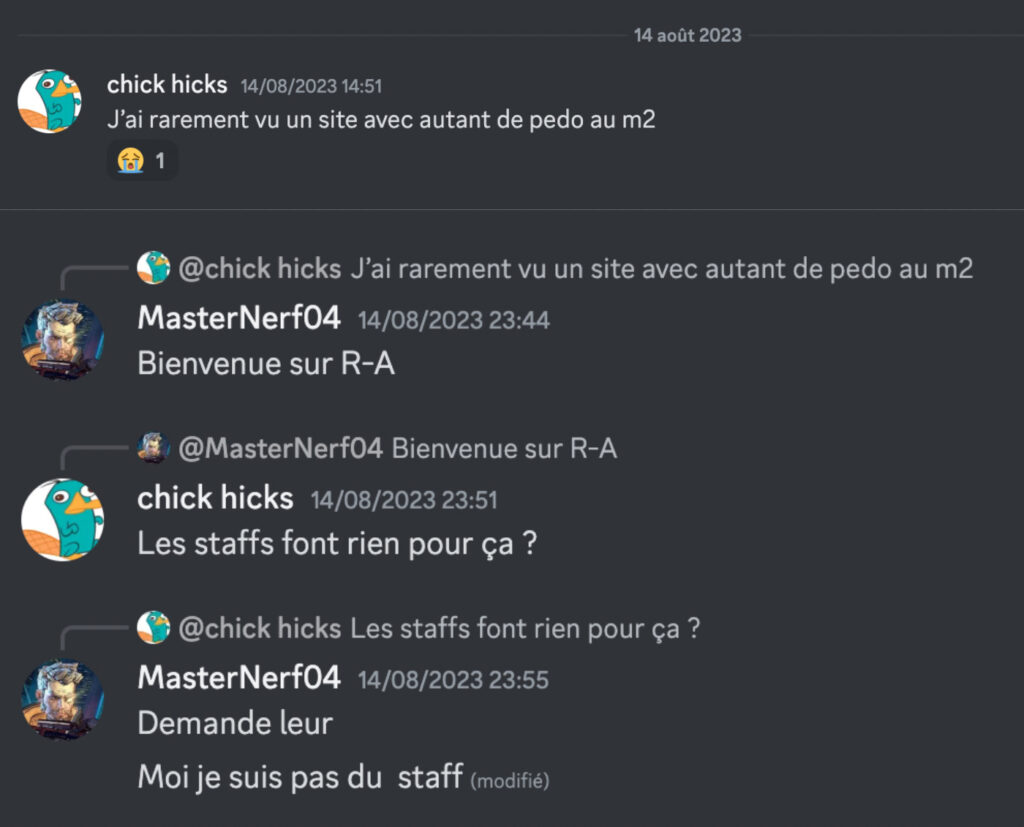 Des messages sur le Discord de Rencontre Ados se plaignant du comportement prédateur de certains utilisateurs // Source : Capture d'écran Numerama