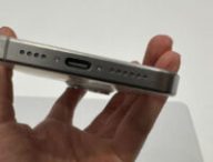 usb-c iphone 15 // Source : Nicolas Lellouche pour Numerama