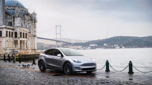 Tesla Model Y  // Source : Tesla