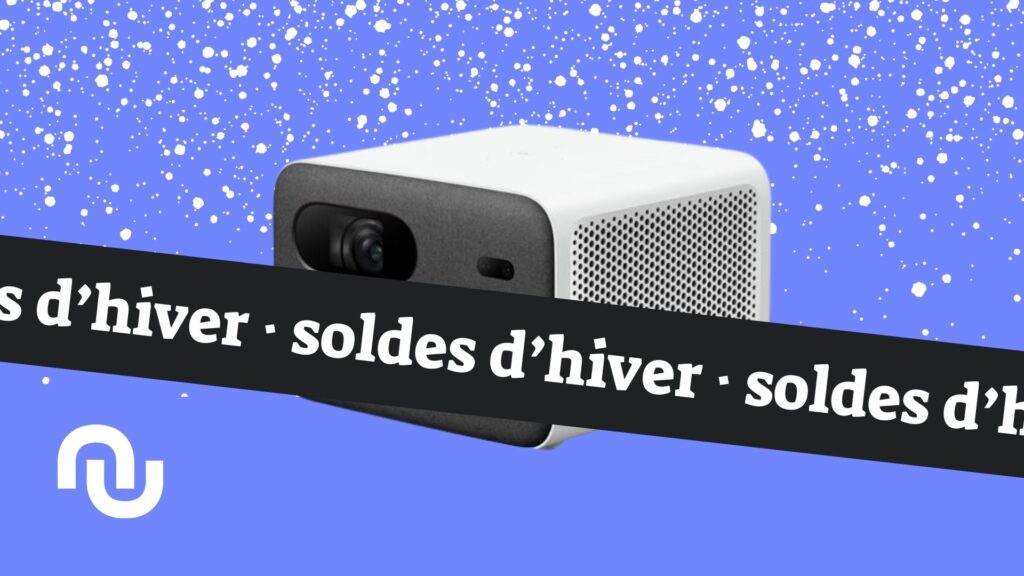 Le vidéoprojecteur Xiaomi Mi Smart Pro 2 est à -10 % pendant les soldes // Source : montage Numerama