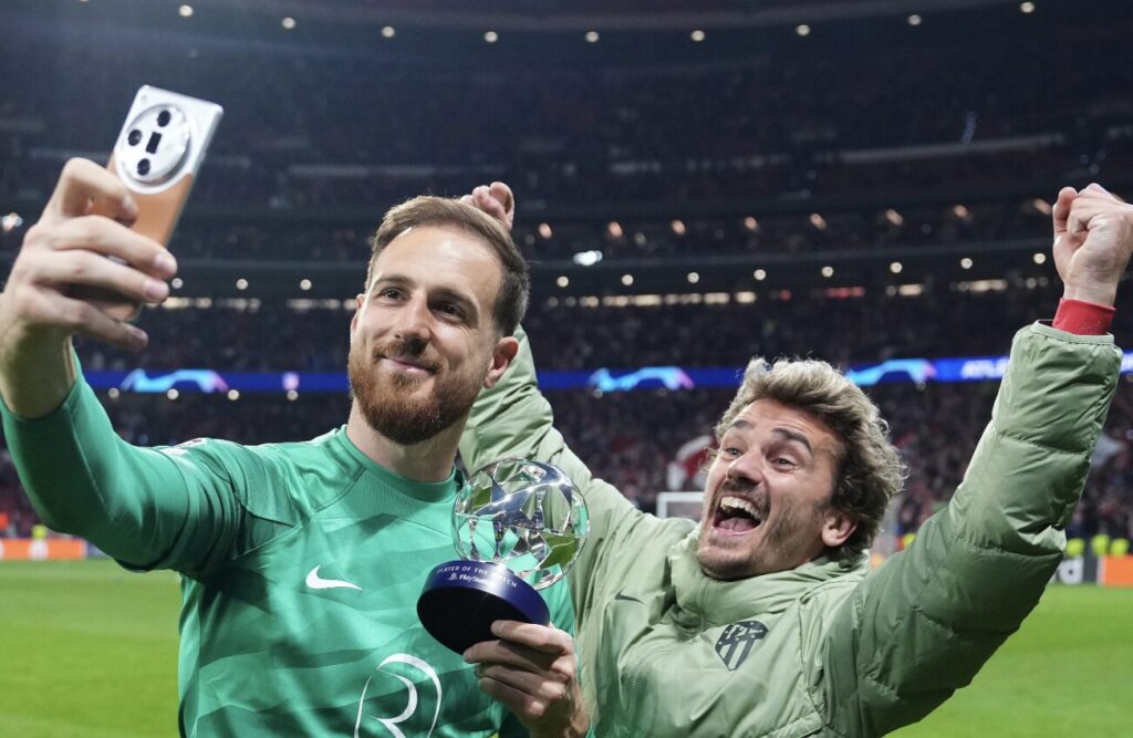 Sacré en homme du match face à l'Inter en mars 2024, Jan Oblak a aussi fait le fameux selfie.