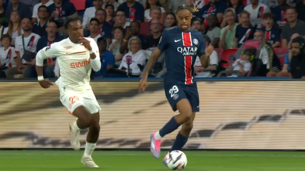 Le PSG face à Montpellier // Source : YouTube DAZN