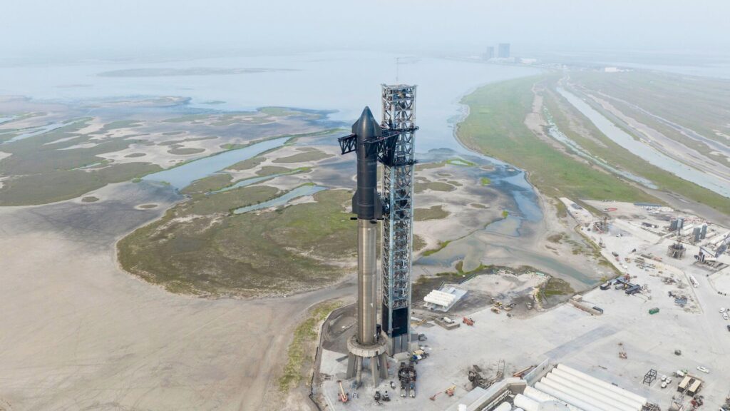 La fusée Starship. // Source : Flickr/CC/SpaceX (photo recadrée et modifiée)