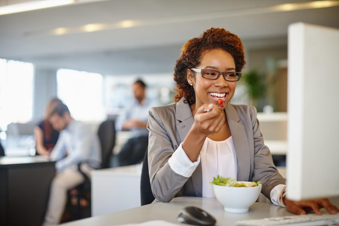 Woman eating lunch