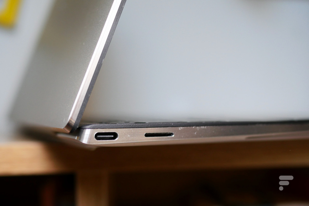 USB-C et microSD sur la tranche du Dell XPS 13 2020