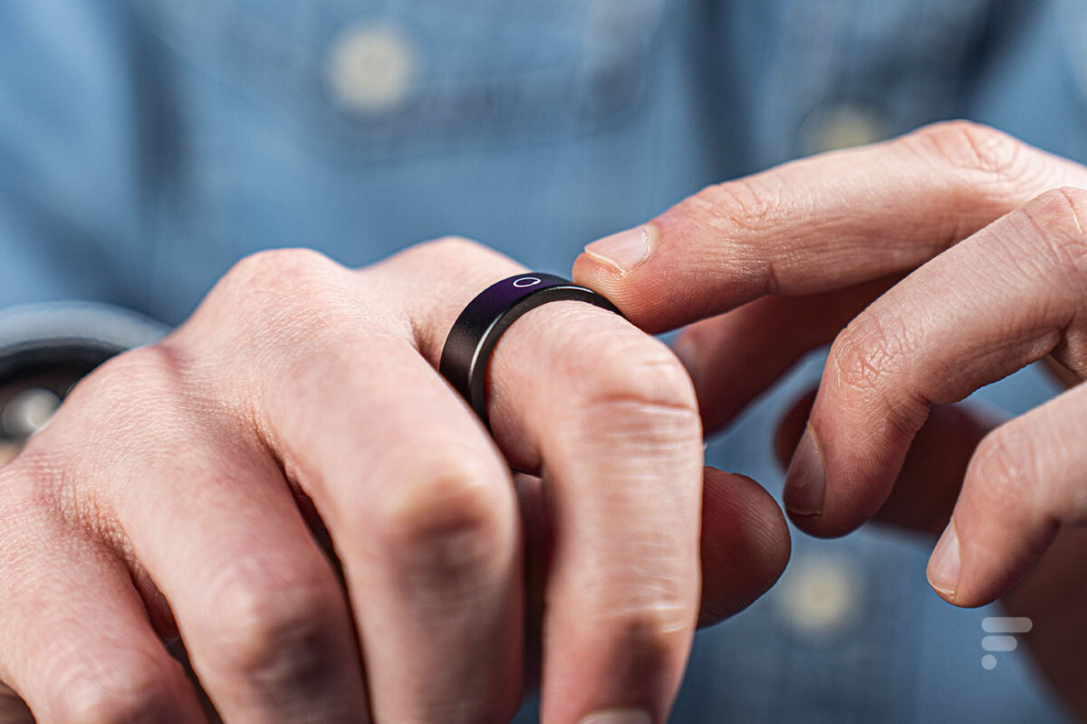 Une tombe pression suffit pour arrêter la vibration de la Circular Ring Slim