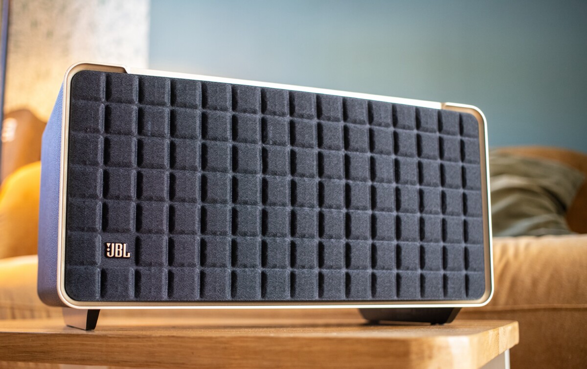 JBL Authentics 500