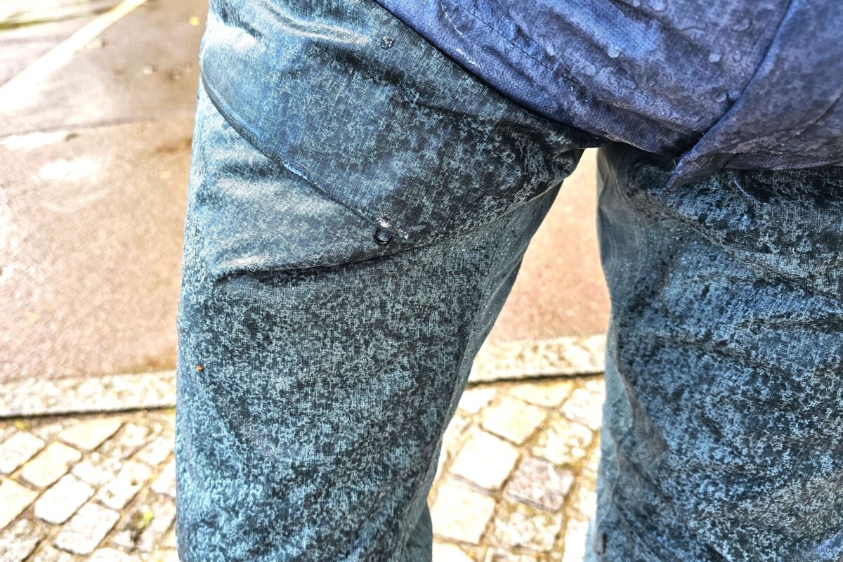 Pantalon vélo pluie Vaude Yaras test imperméable