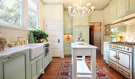 Kitchen Design Fix: How to Fit an Island Into a Small Kitchen