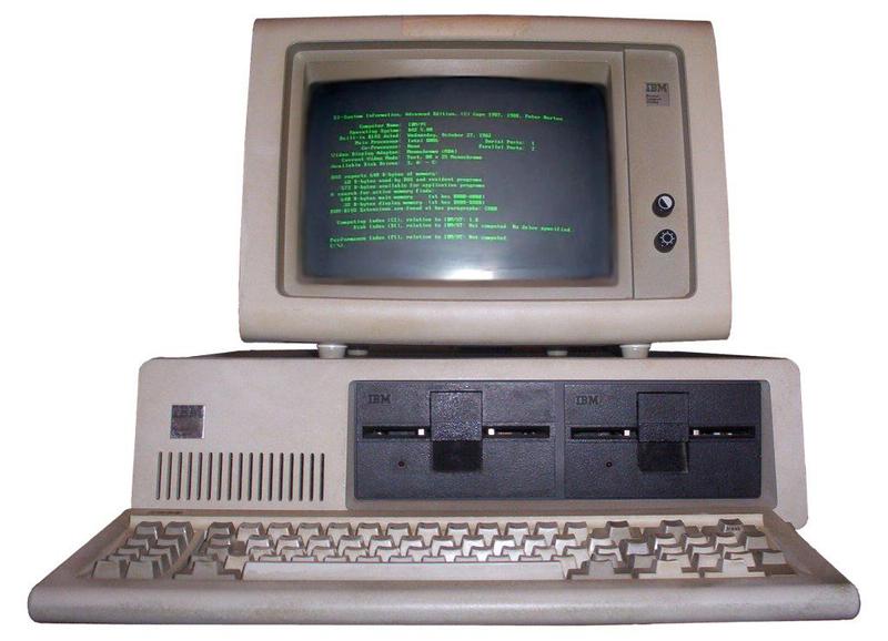 The IBM PC with an 80×25 display generated by the MDA (Monochrome Display Adapter) card. Photo from Boffy b (CC BY-SA 3.0). 