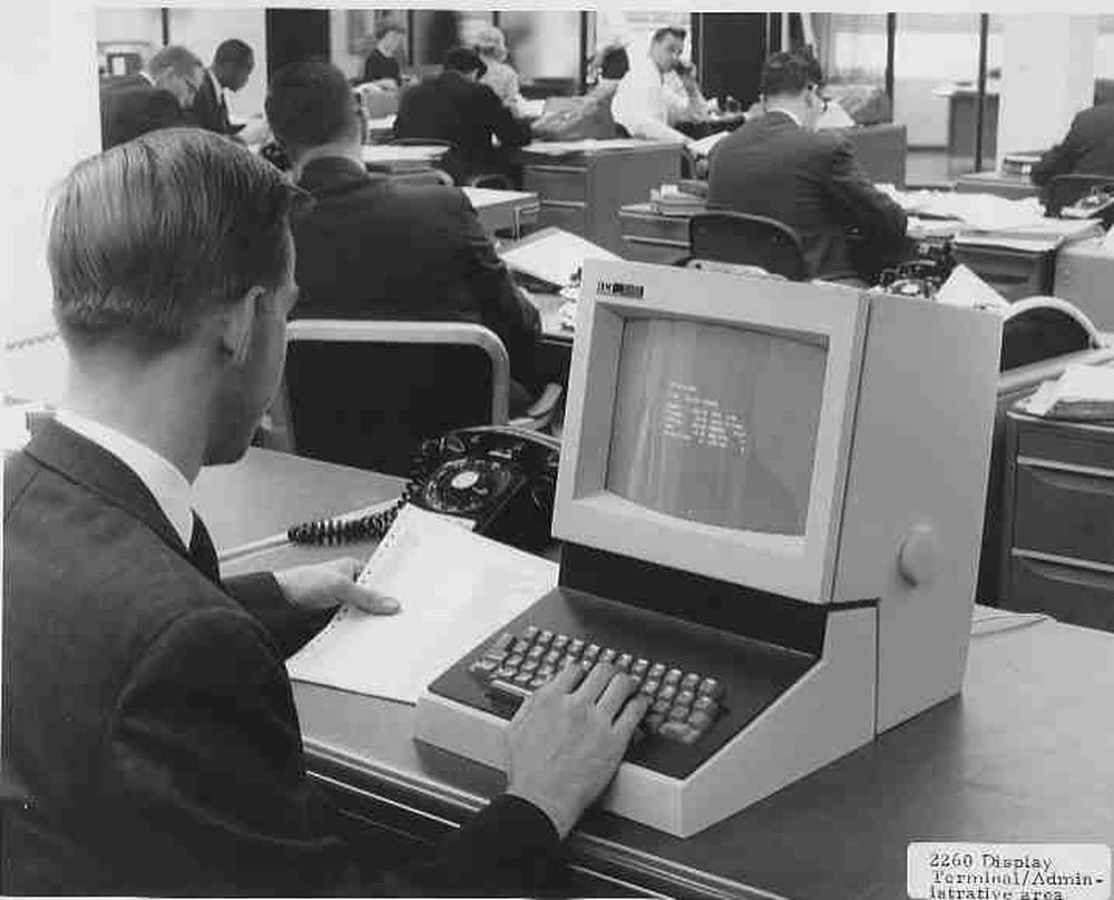 IBM 2260 Display Station. Photo from IBM via Frank da Cruz.