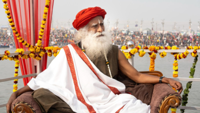 Sadhguru's 10-second rule before eating food can change people's lives