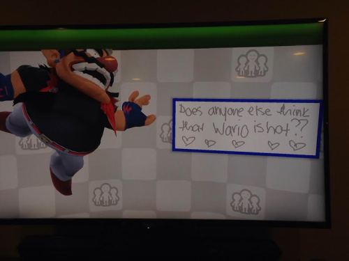 “Does anyone else think that Wario is hot??”