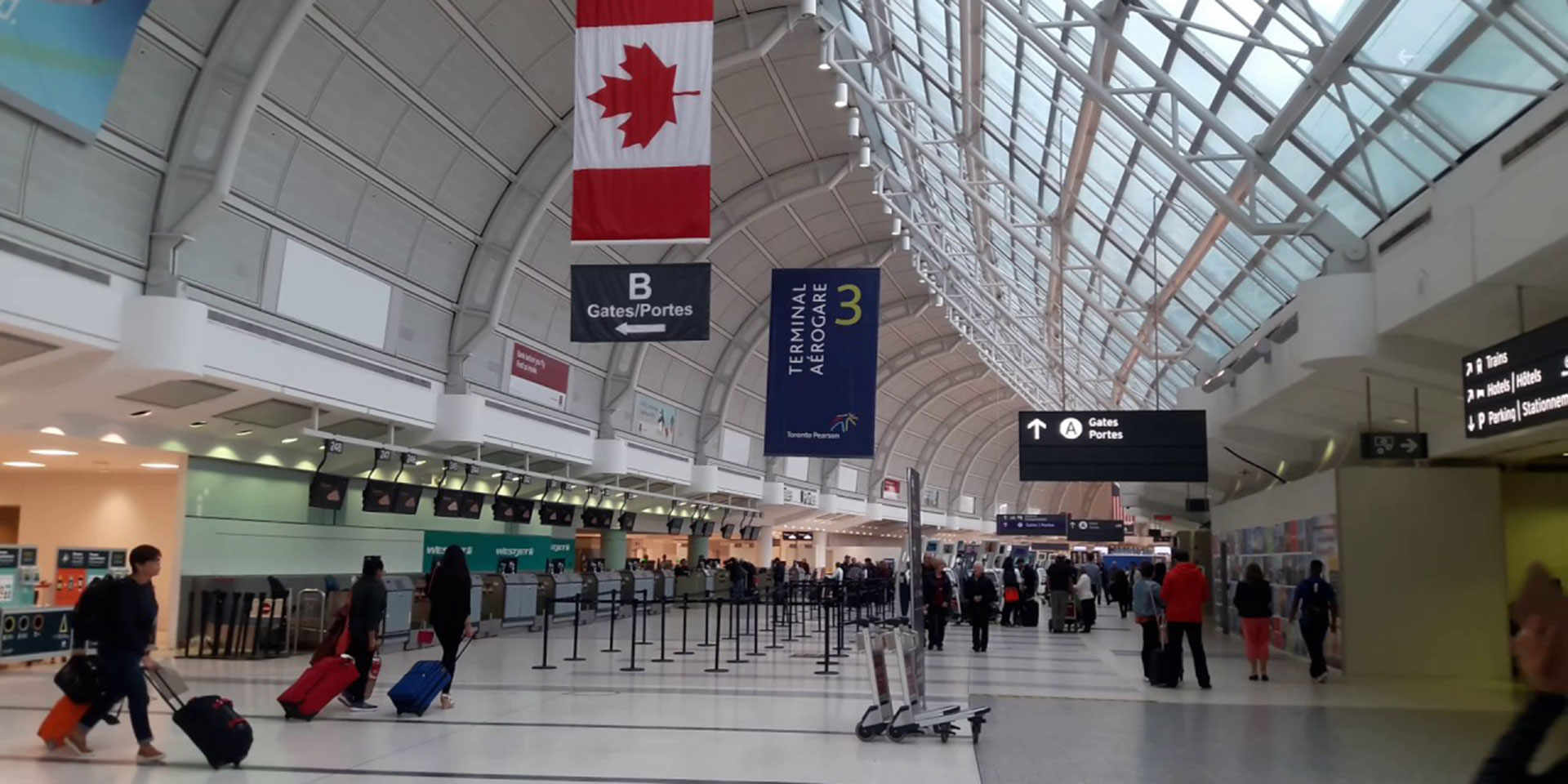 Lester B Pearson Terminal 3 Interior 