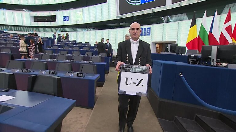 Election of the President of the European Commission: atmosphere shots from the vote