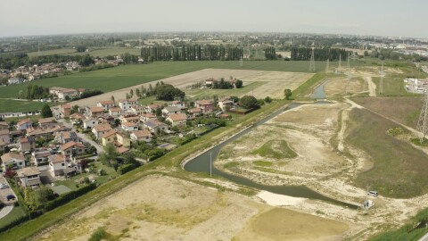 Parco Italia planting trees in Venice 