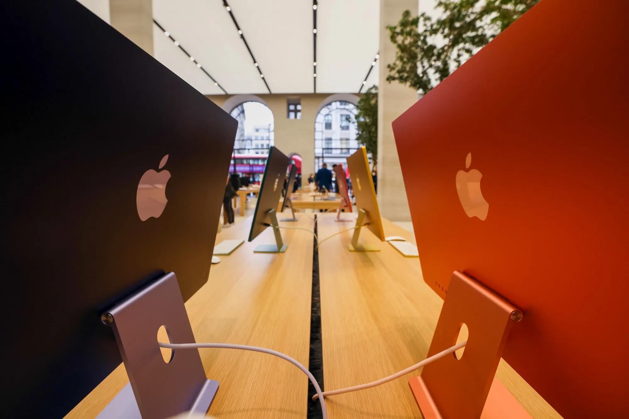 Apple iMac computers at a&nbsp;store on Regent Street in London.