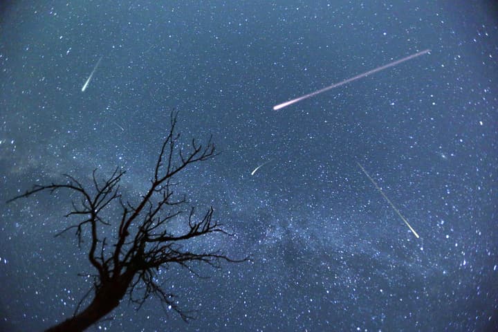 Meteors streak across Earth's sky every day – but what if dark matter particles do the same thing?
