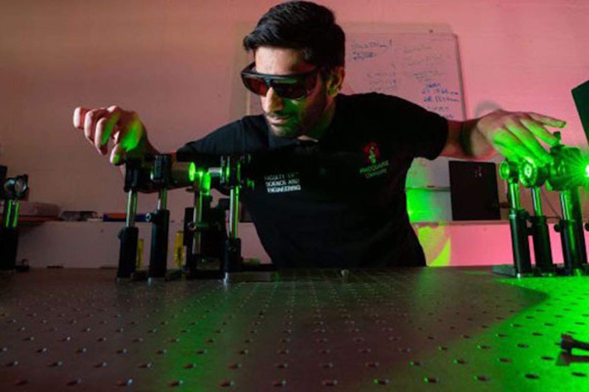 Researcher Seyed Abedi sets up the diamond in the team's quantum-randomized laser