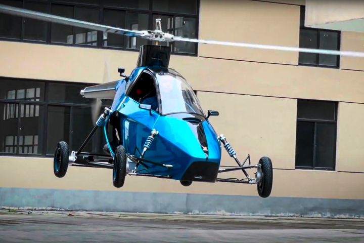 A road-going helicopter that handles like a go-kart and drives at highway speeds