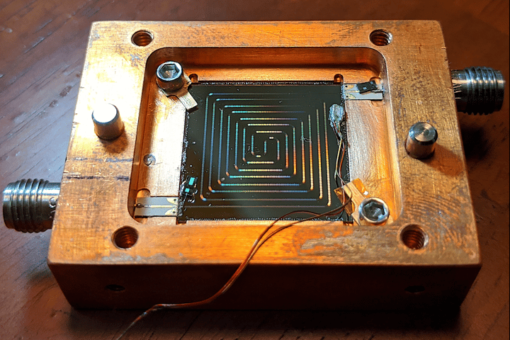 The new mini-thermometers can be seen attached to the lower left and upper right corners of this amplifier