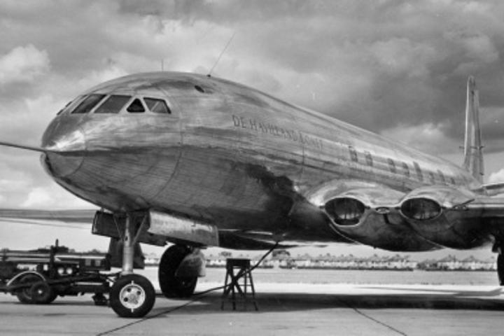 The Comet-1, which became the world’s first passenger jet airliner in 1952