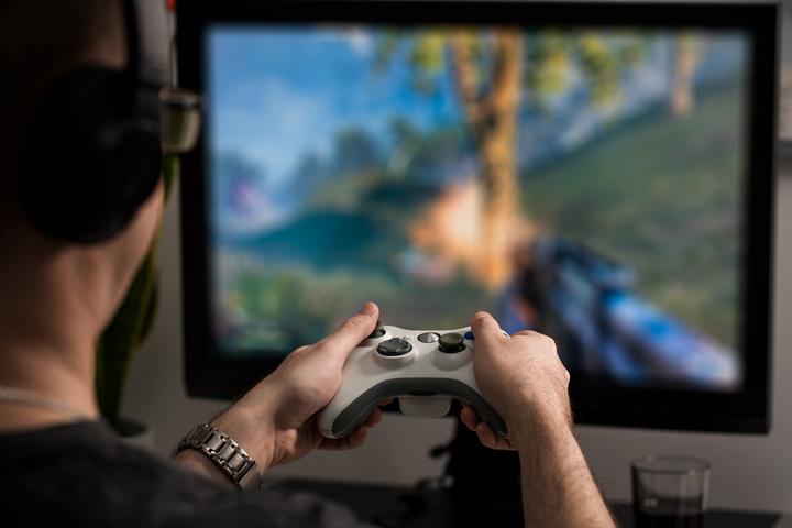 Not only did gamers perform better on a decision-making task, but their brains responded differently compared to non-gamers